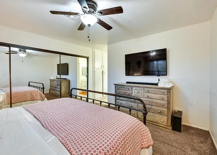 Vacation W/ Private Pool & Patio! * Yuma