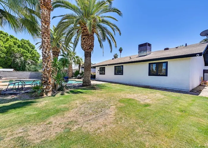 Ferienhaus Vacation W/ Private Pool & Patio!